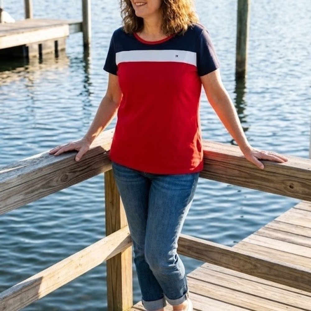 Tommy Hilfiger Womens Colorblock T-Shirt
